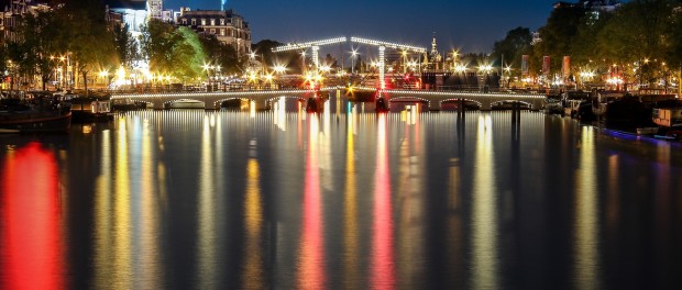 amsterdam-894763_1920